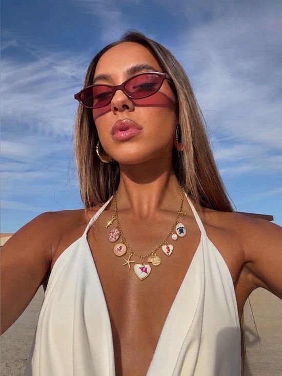 Jewelry - 5/$15 🩷 MUST BUNDLE Gold Beach Charm Nautical Necklace with Pink & White Enamel